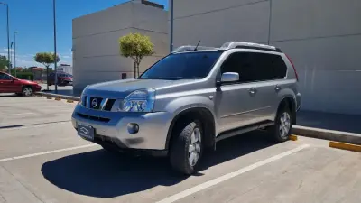 NISSAN XTRAIL 2009 - Creek Motors
