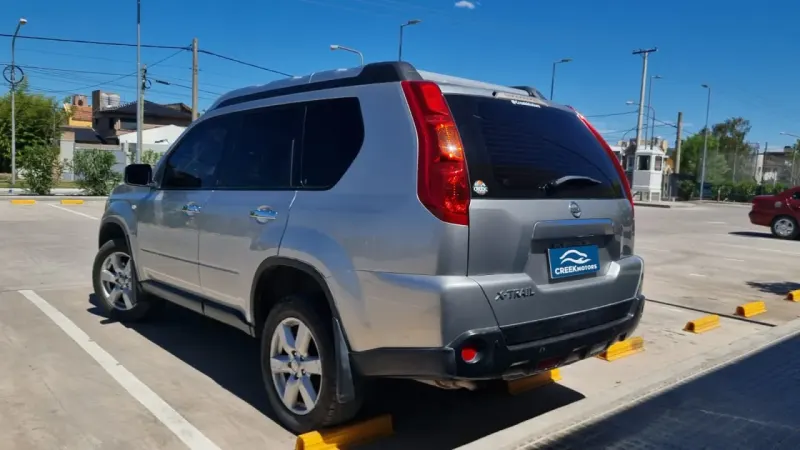 NISSAN XTRAIL 2009 - Creek Motors
