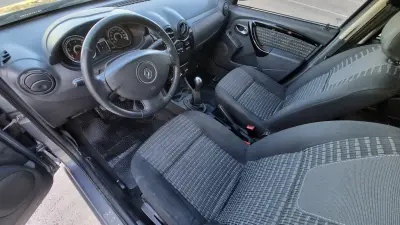 RENAULT SANDERO 2015 - Creek Motors