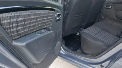 RENAULT SANDERO 2015 - Creek Motors