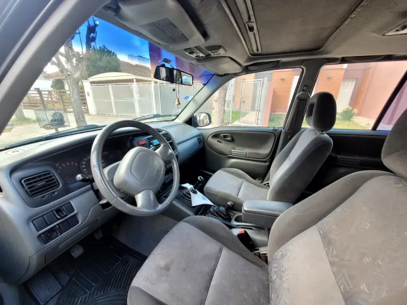 SUZUKI GRAND VITARA 2005 - Creek Motors