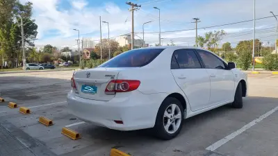 TOYOTA Corolla 2013 - Creek Motors