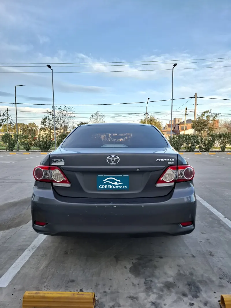 TOYOTA Corolla 2013 - Creek Motors