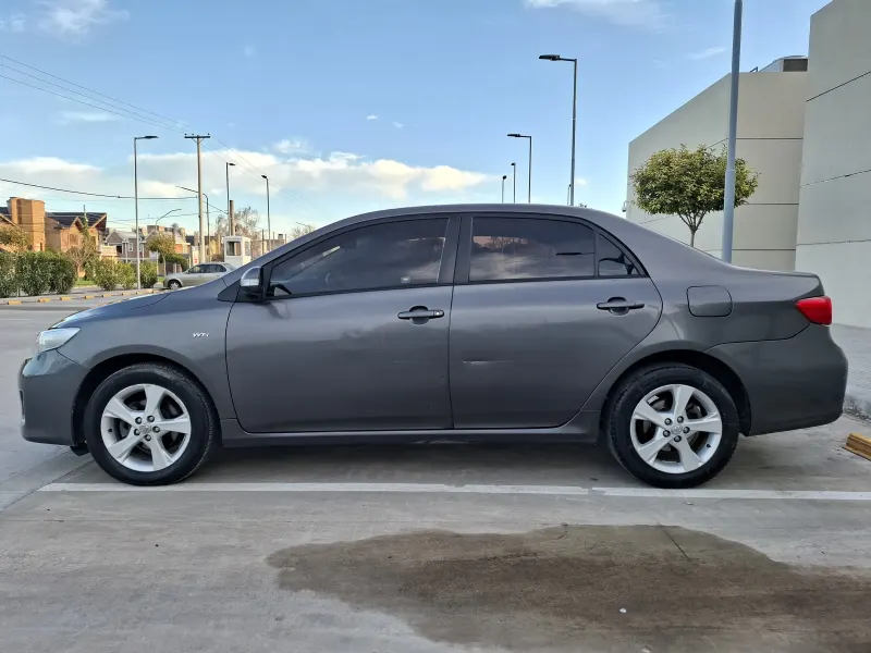 TOYOTA Corolla 2013 - Creek Motors