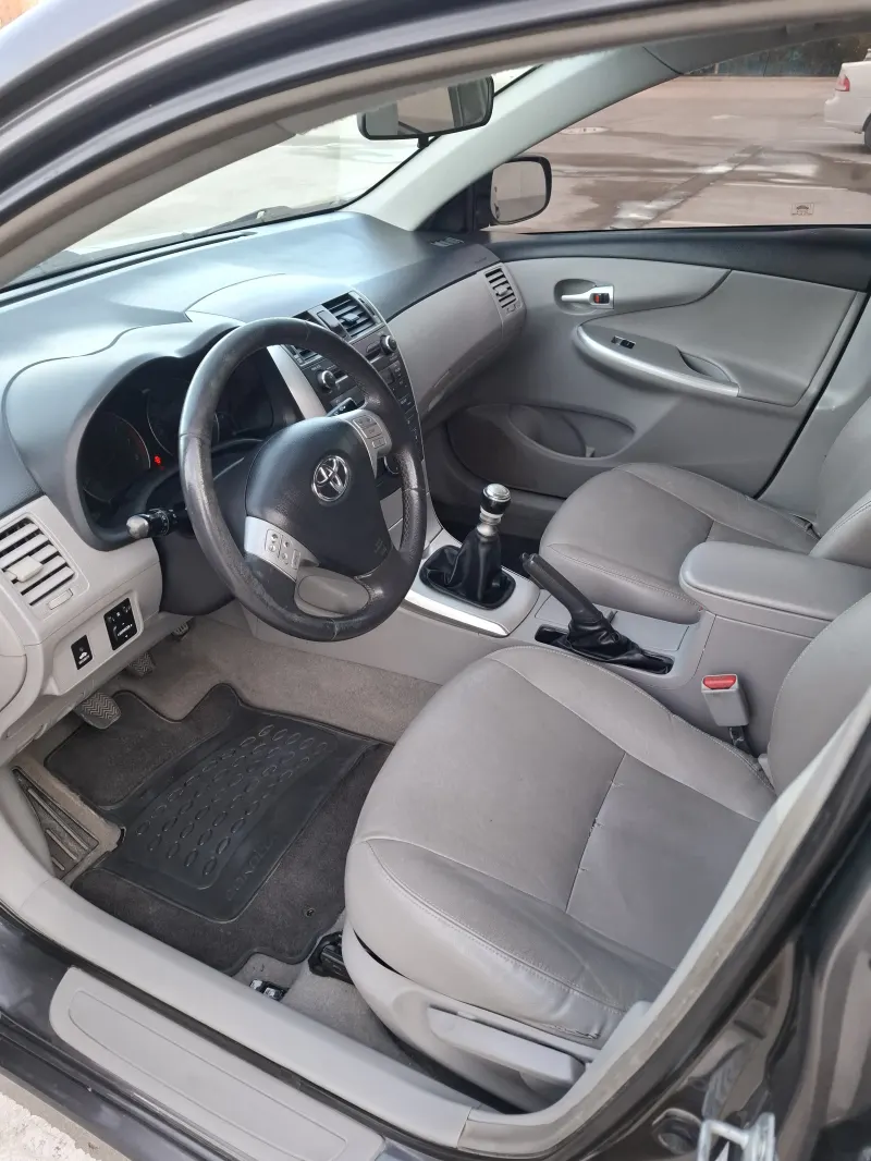 TOYOTA Corolla 2013 - Creek Motors