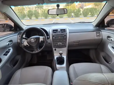 TOYOTA Corolla 2013 - Creek Motors