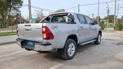 TOYOTA Hilux  2018 - Creek Motors