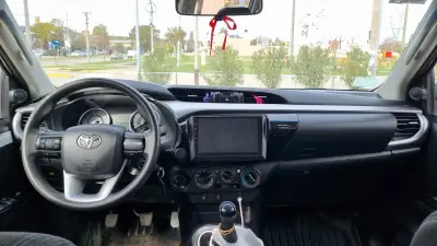 TOYOTA Hilux  2018 - Creek Motors