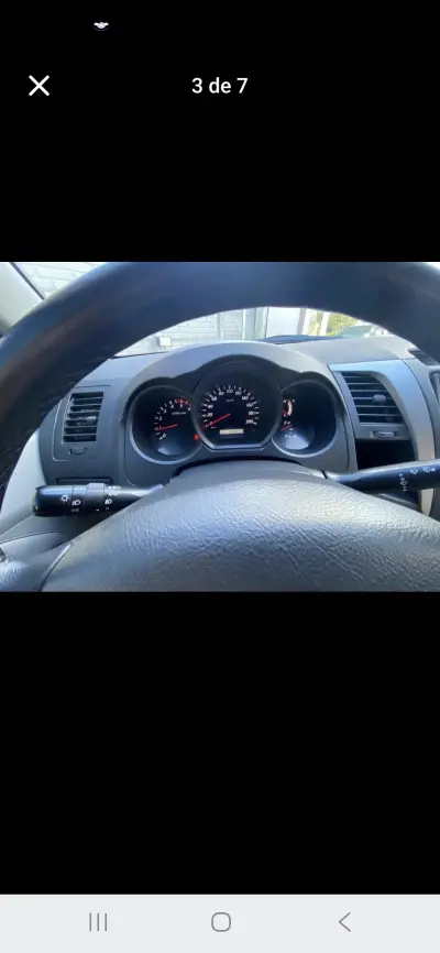 TOYOTA Hilux 2010 - Creek Motors