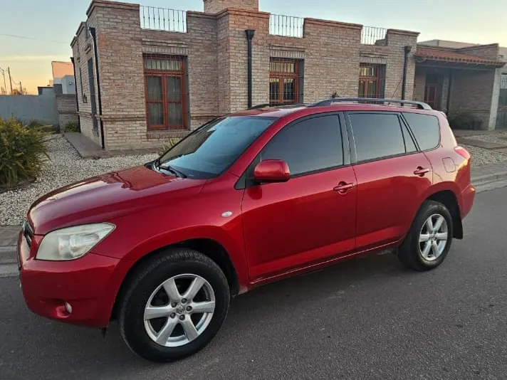 TOYOTA Rav4 4wd 2006 - Creek Motors