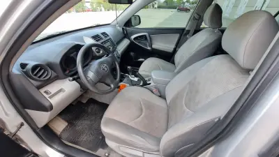 TOYOTA Rav4 4x2 2013 - Creek Motors